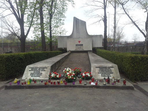 Pomnik pomordowanych