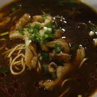 段純貞牛肉麵(空軍一村店)