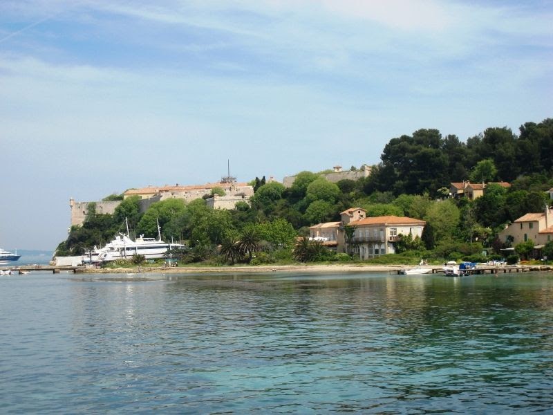 French Riviera Vacation 2008: les Îles de Lérins: Peaceful island walks ...