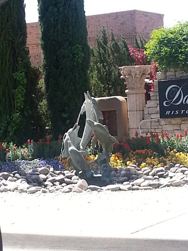 Dahl and Diluca Fountain