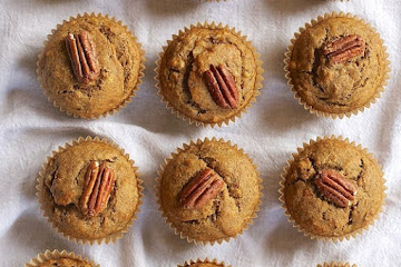 Vegan Banana Pecan Muffins