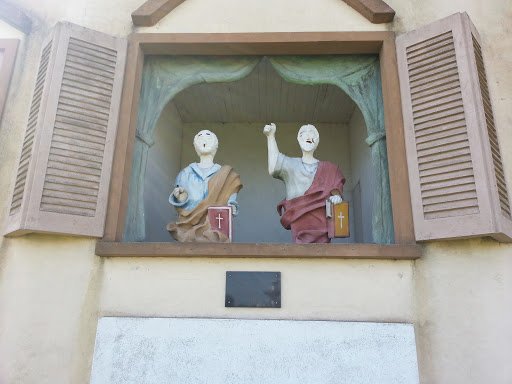 Estatuas De La Colectividad Italiana