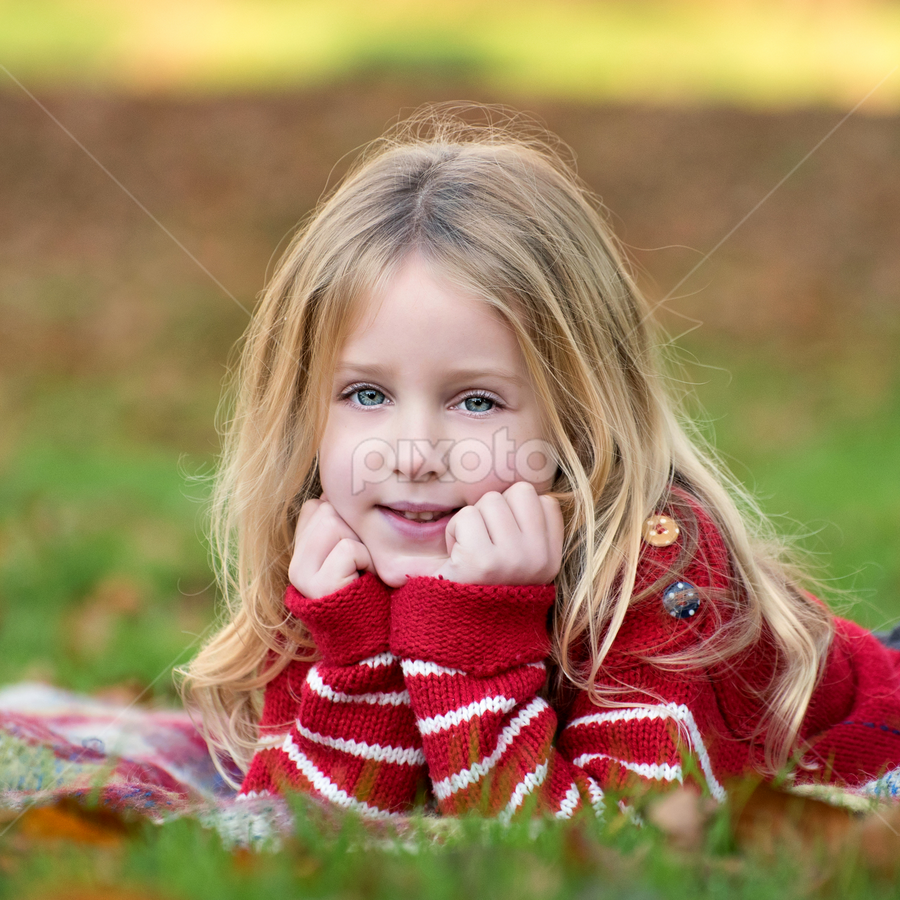 Christmas Sessions by Dominic Lemoine Photography - Babies & Children Child Portraits
