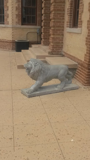 Roaring lion statue
