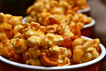 Caramel Popcorn Mix