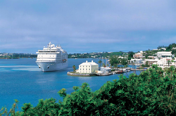 Take a world-class cruise to always-inviting Bermuda aboard Seven Seas Navigator.