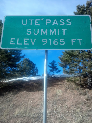 Ute Pass Summit