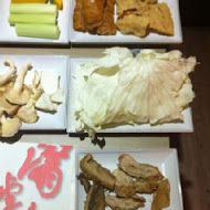 滿堂紅頂級麻辣鴛鴦火鍋