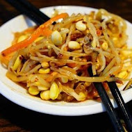 段純貞牛肉麵(空軍一村店)