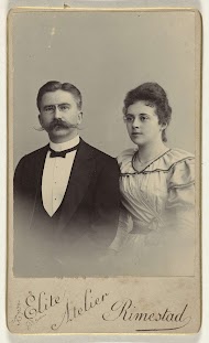 Studioportret van een echtpaar