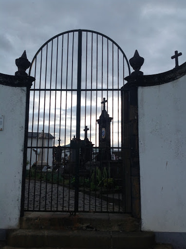Cemitério Vila Rabo Peixe