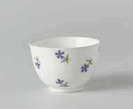 Kop, beschilderd met korenbloemen