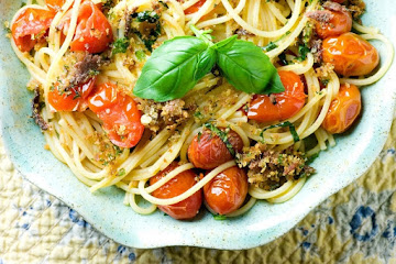 Roasted Tomato and Anchovy Oreganata Pasta