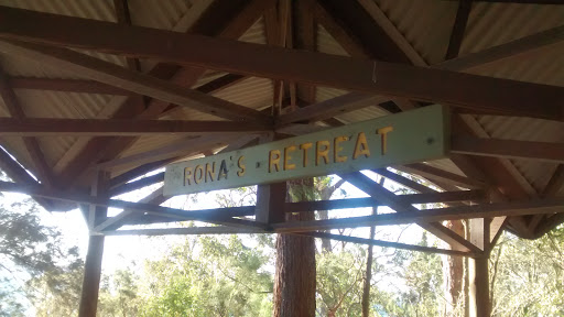Rona's Retreat