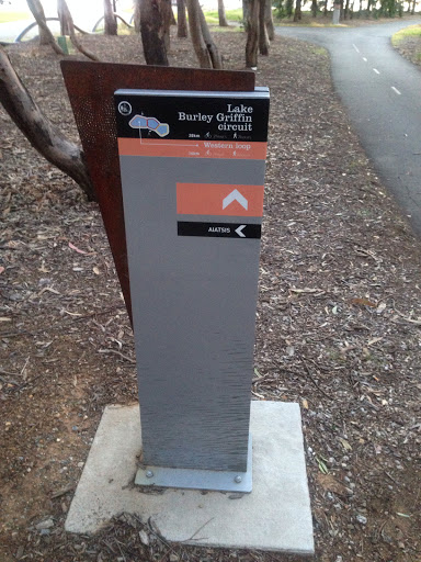 Lake Burley Griffin Circuit Marker