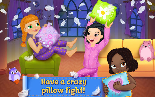 PJ Party - Crazy Pillow Fight