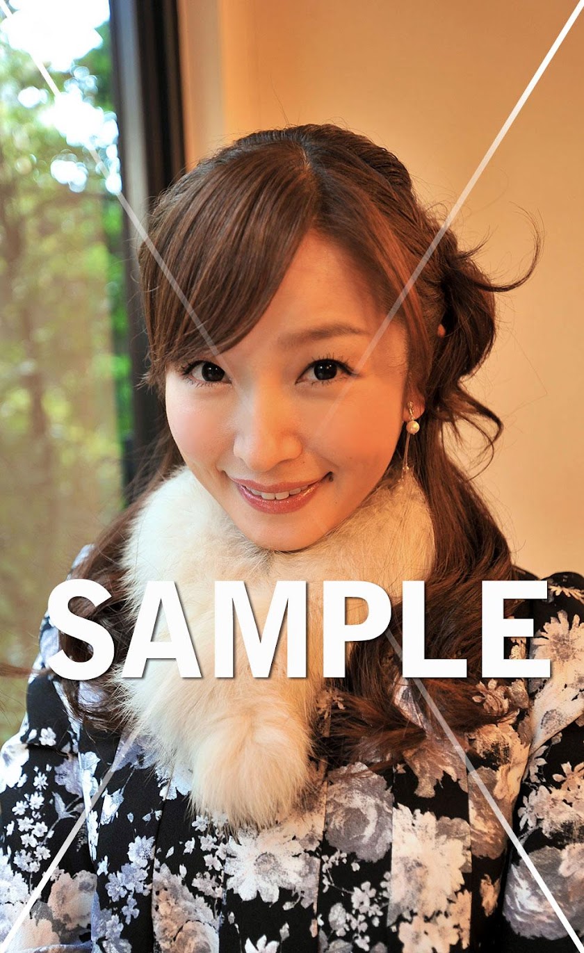 市野瀬瞳アナ写真集_2013冬_02 Screen 2