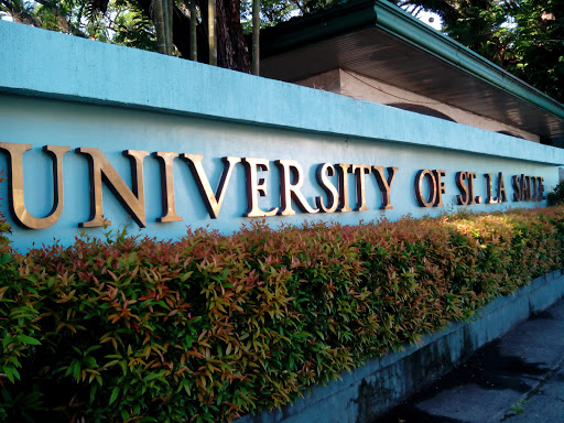 University of St. La Salle