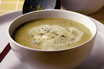 Broad bean, yogurt & mint soup