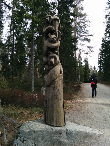 Bears Statue