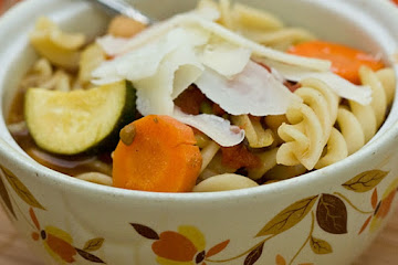 Slow Cooker Minestrone Soup
