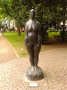Wanda Pratschke Statue
