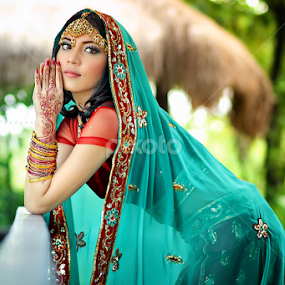 by Dhevid Pradana - People Fashion
