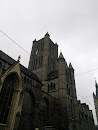 Sint Niklaaskerk & Monument