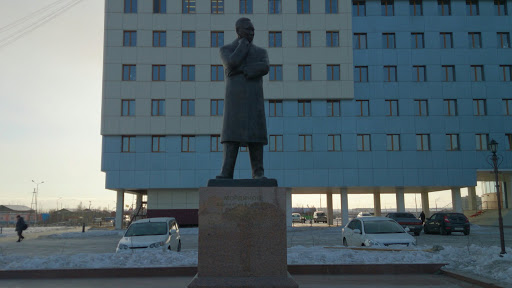 Памятник А.Е. Мординову