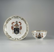 Cup and saucer with the arms of the Saunders family