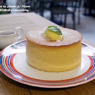 Uzna Omom 杏桃鬆餅屋