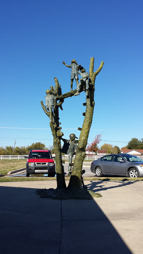 Timmy and Cindy Memorial Statue