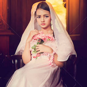 Waiting Alone by Ampyunk Photofreak - People Portraits of Women