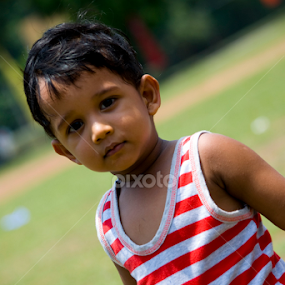 Am i cute? by Ushan Wickramaratne - Babies & Children Child Portraits