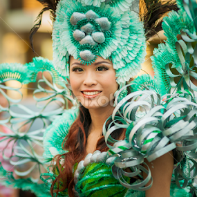 Glamorous Green by Loke Inkid - News & Events Entertainment