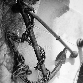 An anchor by Žaklina Šupica - Novices Only Objects & Still Life