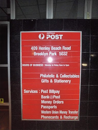 Brooklyn Park Post Office