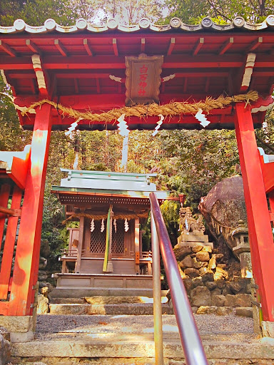 白石神社 社殿