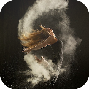 Girl and Smoke Live Wallpaper.apk 1.1.1
