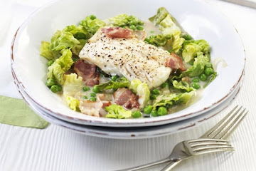 Cod with bacon, lettuce & peas