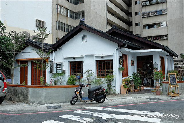 【台中下午茶】小戶人家雜貨專賣店/遇印點心坊。濃濃鄉村風的雜貨舖，還有手作甜點，品嚐午后的小確幸