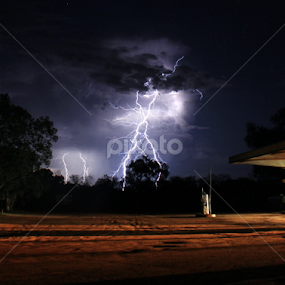 roadhouse lightning by Dan Searle - Landscapes Weather