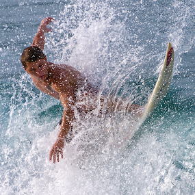 by Courtland Roberts - Sports & Fitness Surfing
