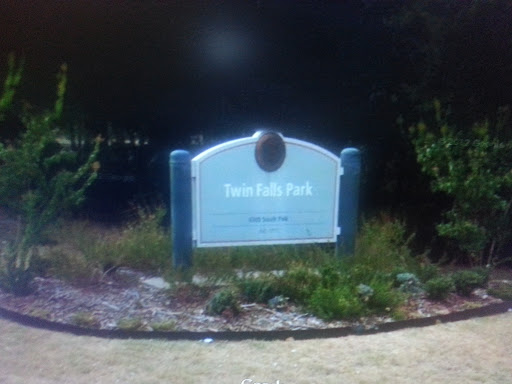 Twin Falls Park