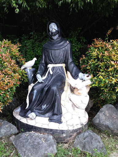 Monk in Prayer Statue