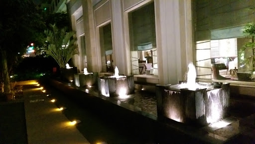 Square Lined Fountains 