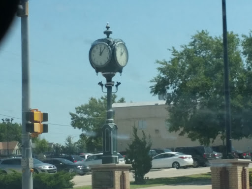 S Walker Ave Centennial Clock