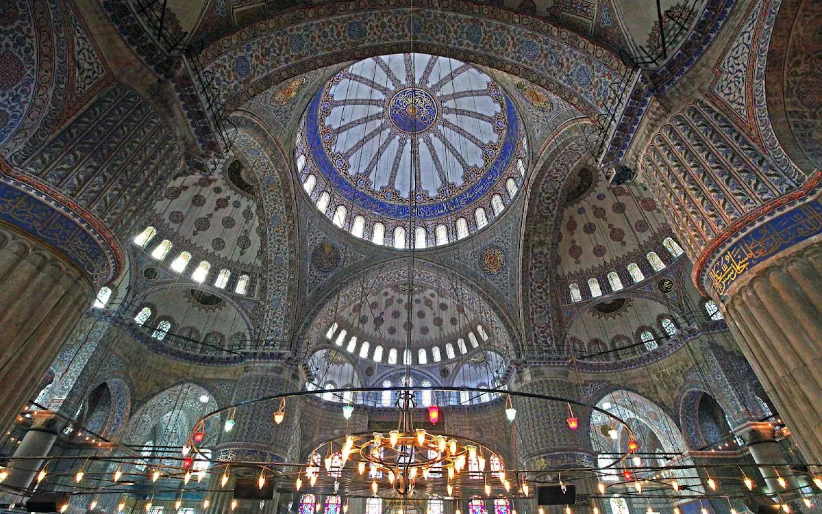 Sultan-Ahmed-Mosque-Istanbul-interior-2 - The stunning interior of the 17th-century Sultan Ahmed Mosque in Istanbul, Turkey, popularly known as the Blue Mosque for the 20,000 blue tiles that adorn its walls. 