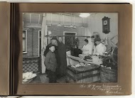 Interieur van de varkensslagerij van weduwe W.J. van Dooremalen, Korte Begijnestraat 7, Haarlem