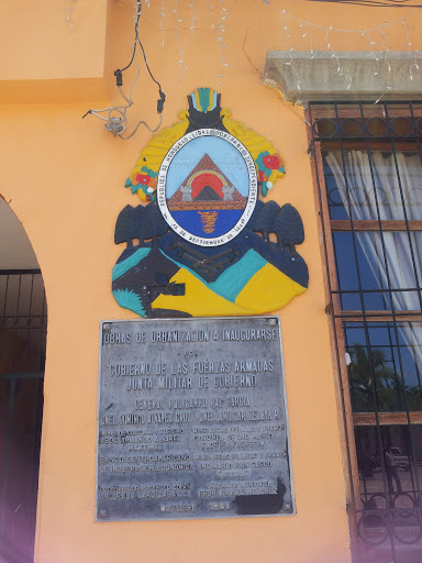 Escudo Nacional En Alcaldia